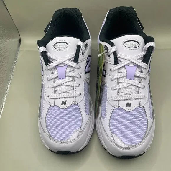 NEW BALANCE 2002 5.5